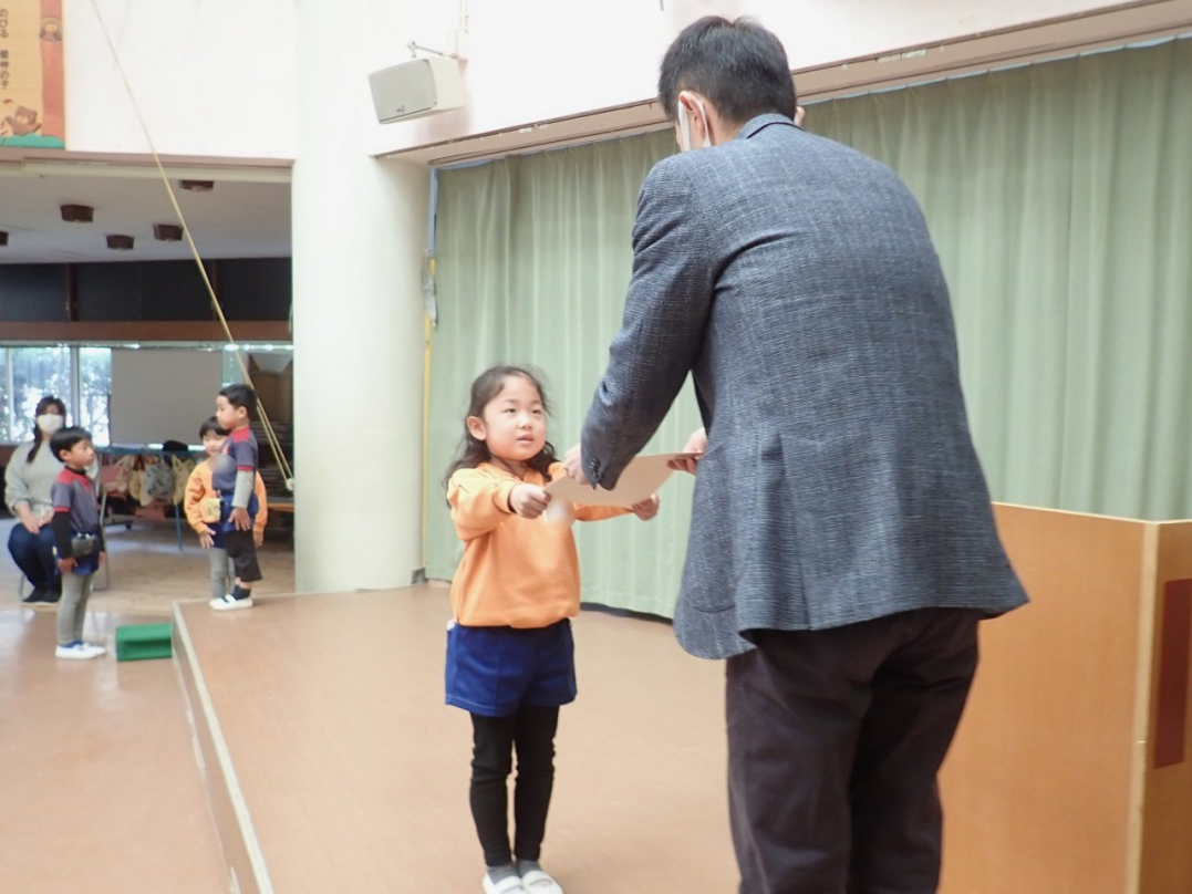 「おめでとうございます」のお祝いの言葉に「ありがとうございます」としっかり答えてくれました